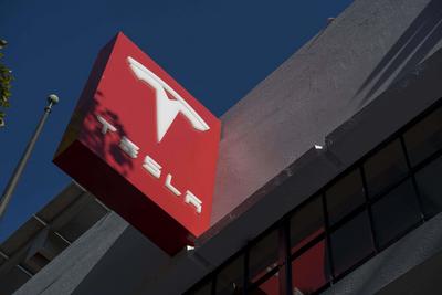 重大责任！特斯拉自动辅助驾驶出致命车祸被判赔2.43亿