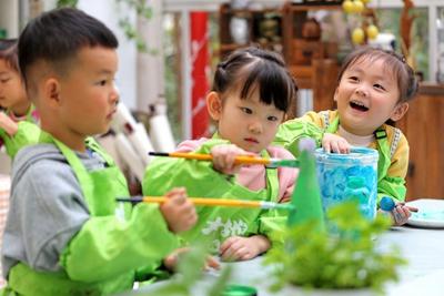 距离开学仅剩1个月，免保教费政策最新权威发布来了