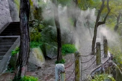 “雾”入森林深处！崂山风景区九水游览区启动“喷雾系统”
