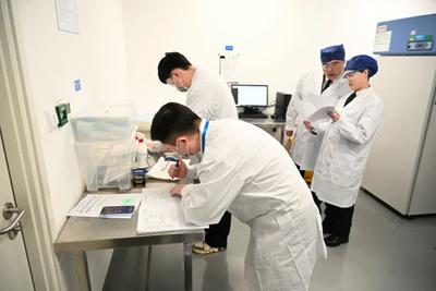 120万一针，癌细胞清零？癌症患者的“救命稻草”为何遥不可及？