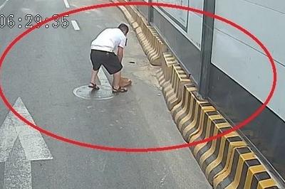 青島街頭上演暖心一幕：路上出現“攔路虎”，熱心人出手不含糊！
