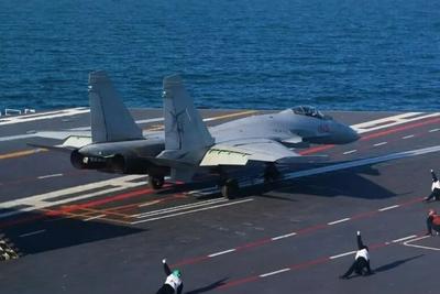 专家解读：三型舰载机电磁弹射和阻拦着舰成功意义重大