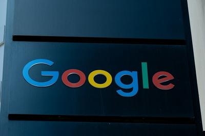 谷歌公司违法植入广告遭法国罚款3.25亿欧元