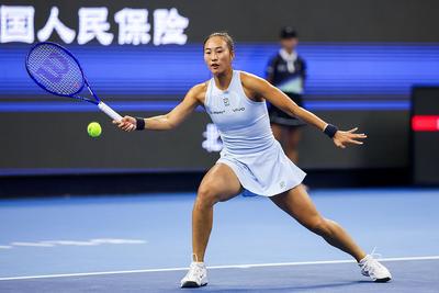 郑钦文因伤退赛，无缘中网女单16强