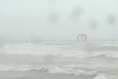 台风“塔巴”在广东台山市登陆