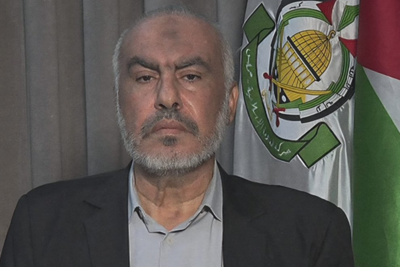 “一分钟内12枚导弹袭击”，哈马斯高层在多哈遇袭后首次现身