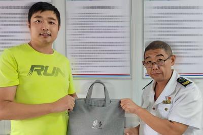 高效尋回乘客遺失電腦，李滄巴士駕駛員拾金不昧獲贊