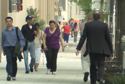 最新民调：逾七成美国人认同“美国社会已破裂”