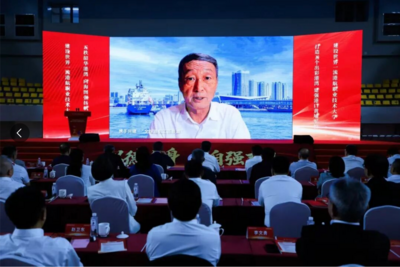 號召共建“全球港航工匠聯盟”，青島港灣職業技術學院舉辦建校50周年高質量發展大會