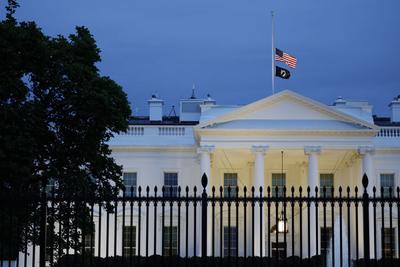 教堂枪击案后，特朗普取消前任枪支出口限制，这些人赚了……