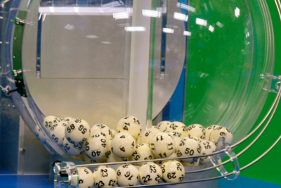 美国开出近18亿美元彩票头奖，史上第二高