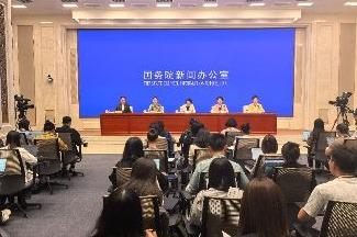 18个省份为适龄女童免费接种HPV疫苗，每年惠及约500万女童