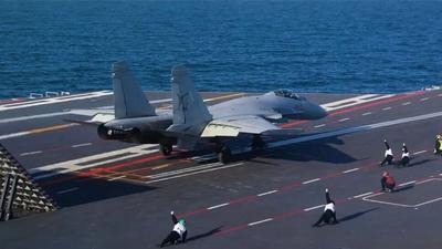 常规动力+电磁弹射，福建舰创全球首例