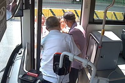 九旬老人迷路，青岛巴士暖心守护助其平安归家