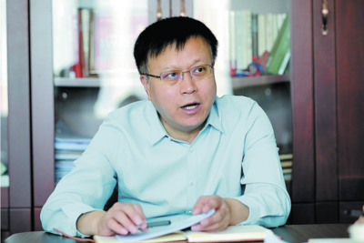 青岛高校书记校长访谈｜王君松：培养更多“真题真做”的青年人才