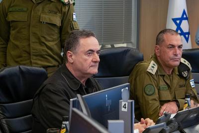 出动数十架战机！以军称对也门萨那胡塞武装目标发动大规模空袭