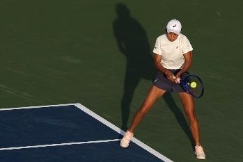 中网首日赛程出炉，张帅将对阵扎哈洛娃