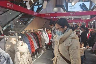 遏制羽绒服“以丝代绒”乱象，新标准让消费者一目了然