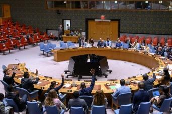 也门胡塞武装誓言复仇，又扣押多名联合国工作人员