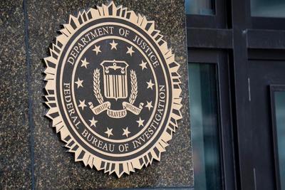 遭FBI“钓鱼执法”？白宫力挺边境事务主管“没收钱”