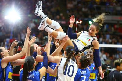 3:2力克土耳其队，意大利队第二次获得女排世锦赛冠军