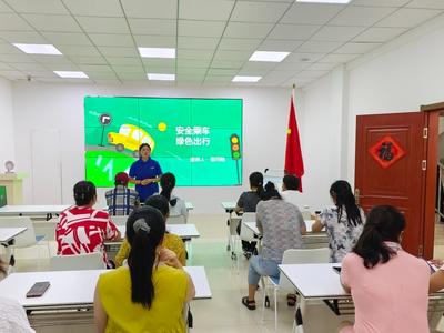 綠色出行宣傳月，青島真情志愿者將低碳理念送進社區和校園