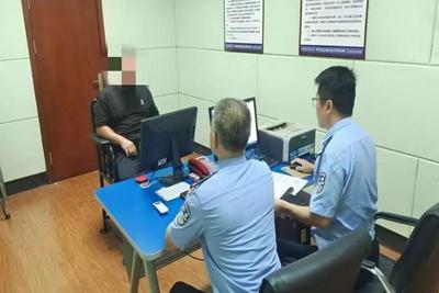 男子为大量非法来源的手机提供非法“刷机”业务被网警抓获