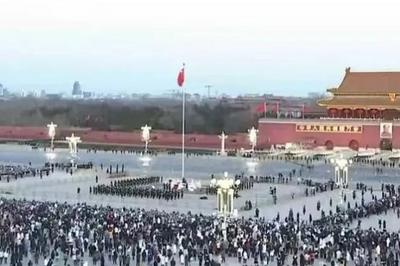 国庆期间，天安门广场每天中午12时更新预约票量