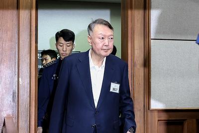 持续8个多小时，尹锡悦全程缄默，韩内乱特检组传唤调查结束