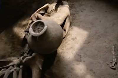 考古学家确认汉文帝霸陵出现“进口宝马”