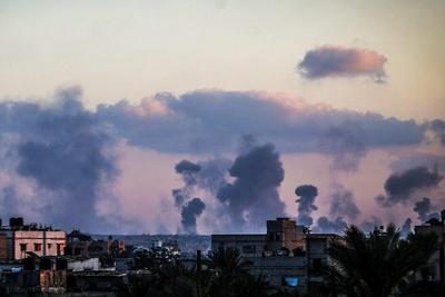 空袭再起，加沙停火协议面临生效以来最严峻考验