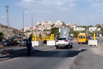 以军两年多来在约旦河西岸竖起近千道屏障