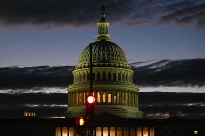 美国联邦政府“停摆”影响扩大，核安局、法院大量员工被迫休假