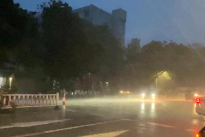 台风“麦德姆”今夜将擦过北海，广西拉响台风二级预警