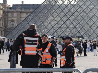 卢浮宫将部分珠宝转存法国央行金库