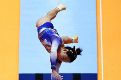 张清颖获体操世锦赛女子个人全能铜牌