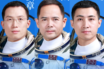 神舟二十一号航天员张陆、武飞、张洪章领命出征