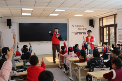 青科大学生连续三年进驻春光山色社区  为“社会工作+志愿服务”注入新动能