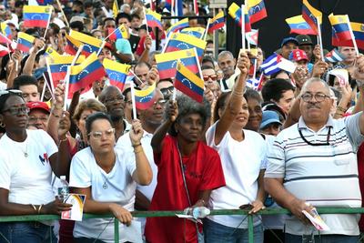 美国派航母赴拉美，多国强烈谴责