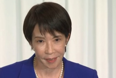 高市早苗当选自民党总裁后首个记者会：强调改变与恢复信任