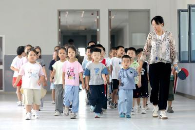 直面人口结构性变化，未来三年，青岛教育这样应对