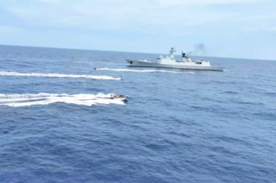 中国人民解放军南部战区位中国黄岩岛领海领空及周边区域组织战备警巡