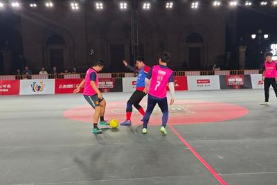 老城绿茵夜！青岛3v3足球世界杯点燃街头足球热