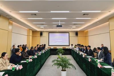 金家岭金融区“链接共赢”金企对接搭鹊桥，百余家创新企业引“活水”