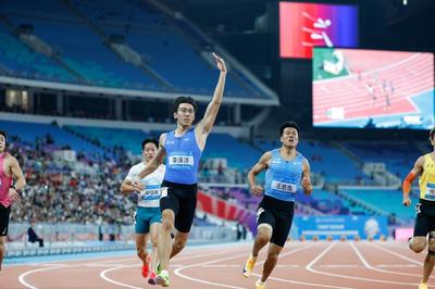 新科全运会百米冠军，他到底是谁？
