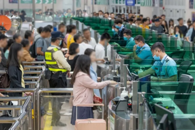 澳门今年出入境总人次突破两亿，刷新最快纪录！