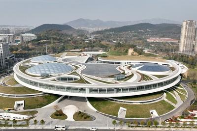 明天，不见不散！2025青岛虚拟现实创新大会将在崂山区举办