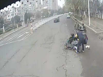 城阳巴士暖心事频现，驾驶员与市民接力传递城市温情