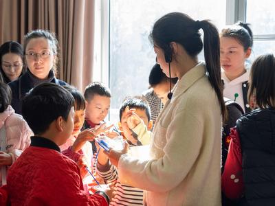 以小见大传递生态保护理念！青岛这一主题志愿服务为青少年架起自然探索“桥梁”