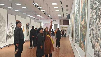 “盛歌金秋”平度市美术作品展开幕